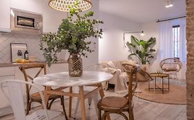 Apartamentos Junto A Jardines Del Triunfo