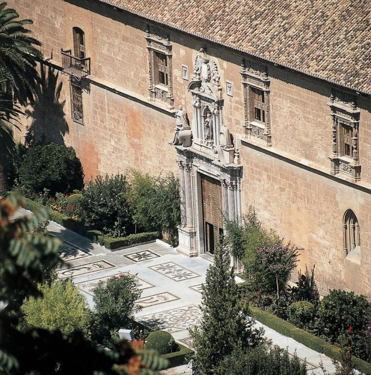 Apartamentos Junto A Jardines Del Triunfo Granada Esterno foto